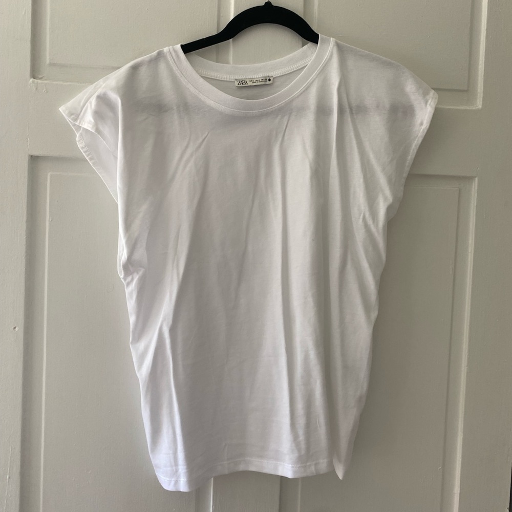 ZARA: white muscle tee NEVER BEEN WORN